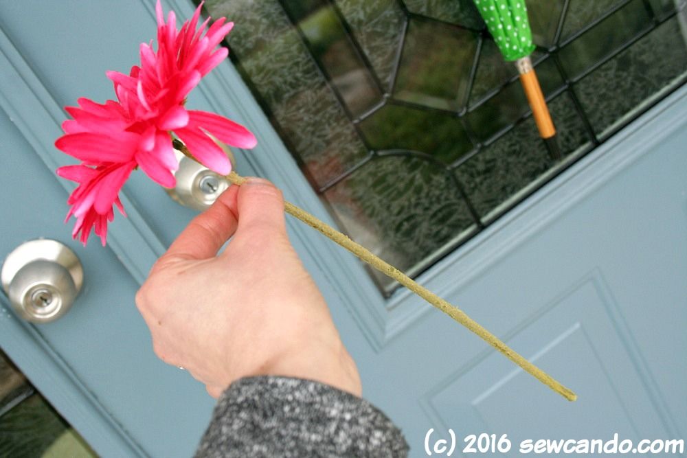 Sew Can Do Easy Spring Decor April Showers Door Umbrellas